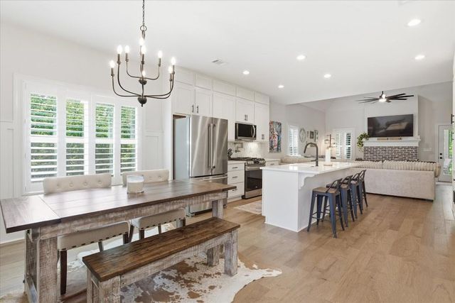 110 Emily Court, Carrollton, GA 30117