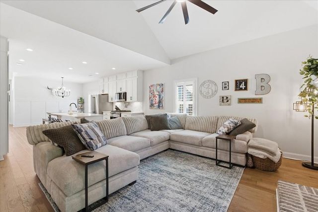 110 Emily Court, Carrollton, GA 30117