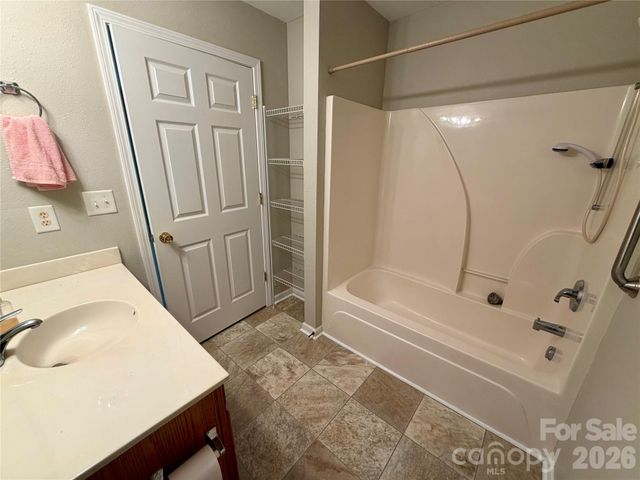4002 Town Center Road, Harrisburg, NC 28075