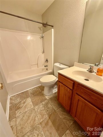 4002 Town Center Road, Harrisburg, NC 28075