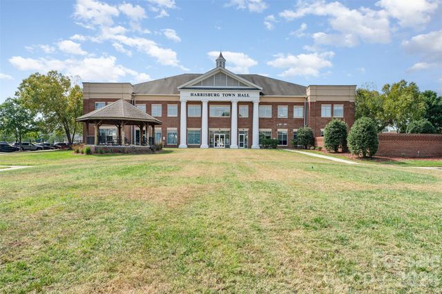 4002 Town Center Road, Harrisburg, NC 28075