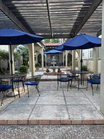 66 Brees Blvd Apt 42D, San Antonio, TX 78209