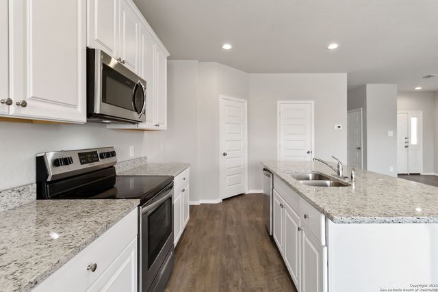 1138 Gracie Way, New Braunfels, TX 78130