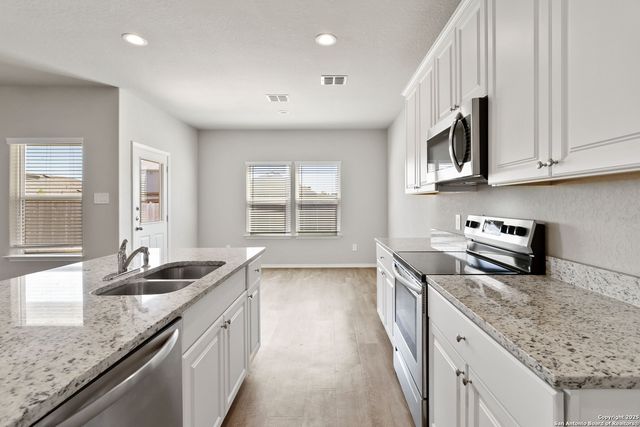 1138 Gracie Way, New Braunfels, TX 78130