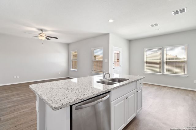 1138 Gracie Way, New Braunfels, TX 78130