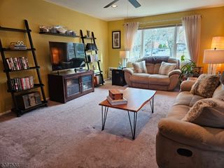 18 Wedgewood Dr 28, Verona Twp., NJ 07044