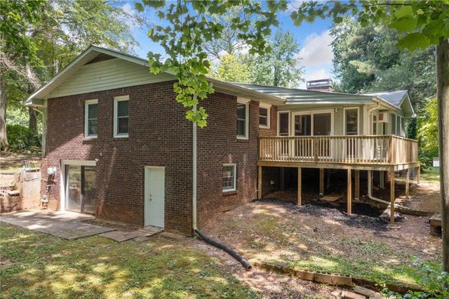 200 Dogwood Drive, Canton, GA 30114