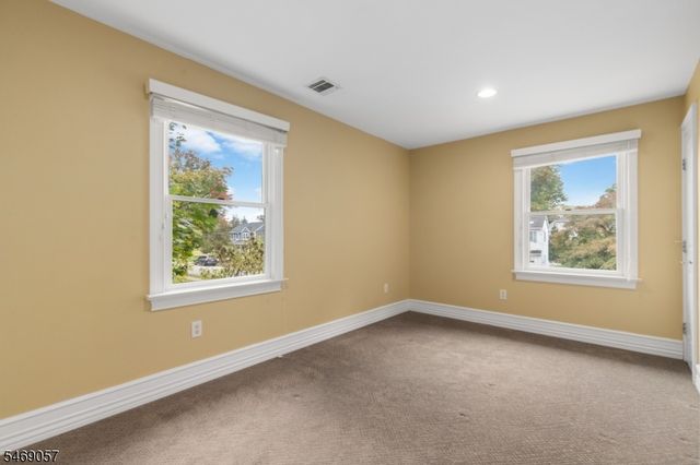 352 Westfield Ave, Ridgewood Village, NJ 07450