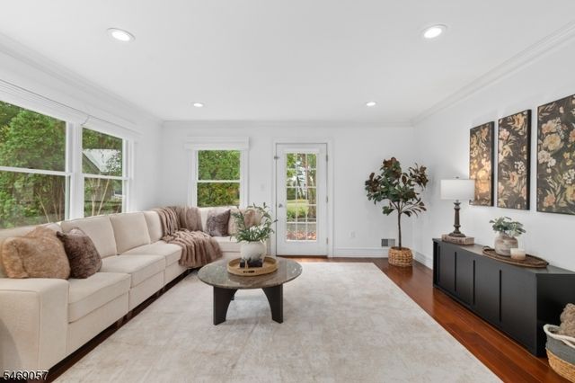 352 Westfield Ave, Ridgewood Village, NJ 07450