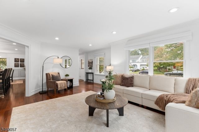352 Westfield Ave, Ridgewood Village, NJ 07450
