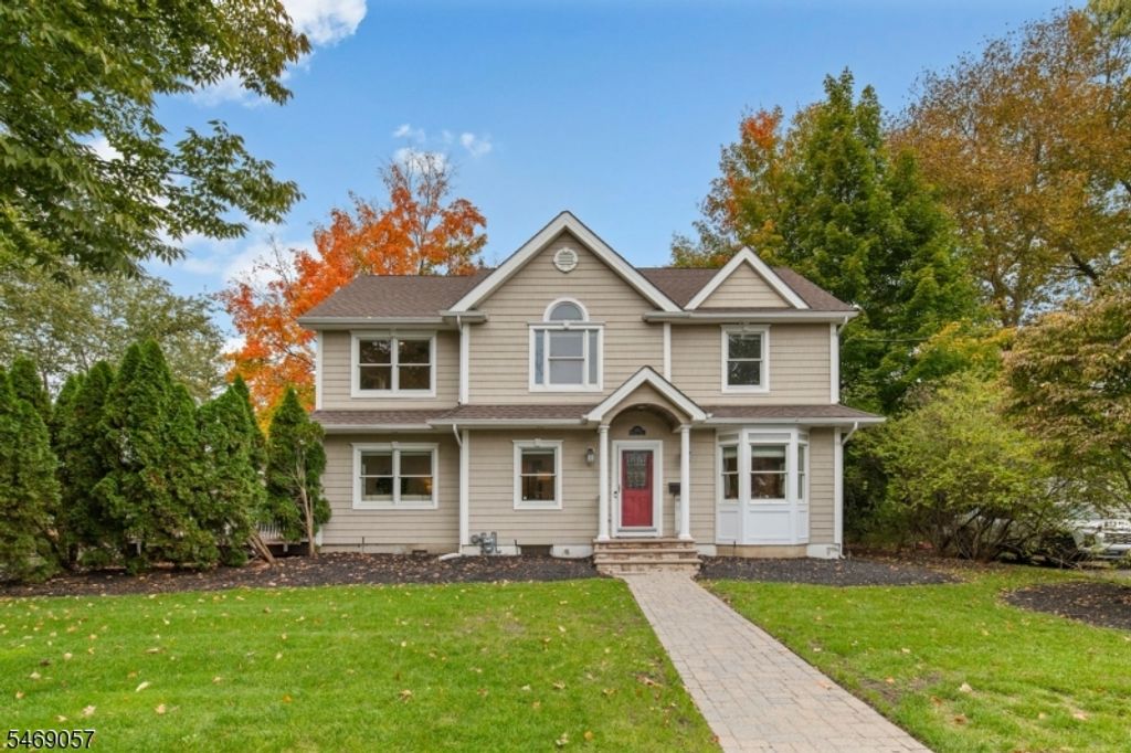 352 Westfield Ave, Ridgewood Village, NJ 07450 — exterior