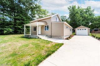 9 Dravis Drive, Youngstown, OH 44515