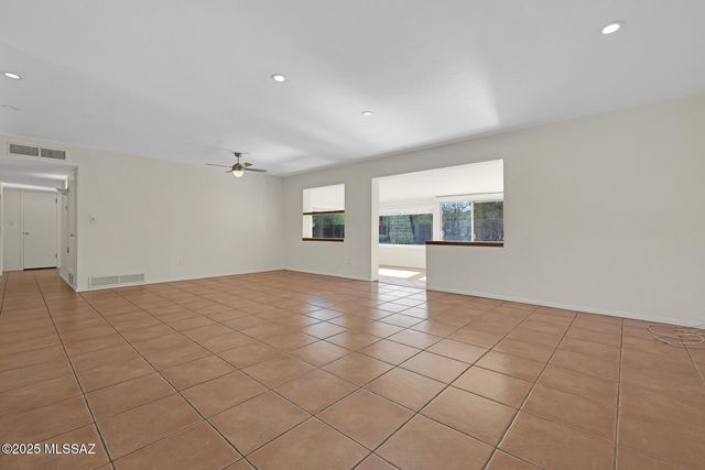 6432 E Brian Kent Street, Tucson, AZ 85710