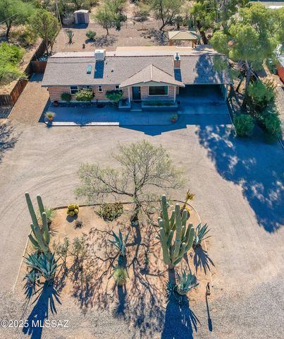 6432 E Brian Kent Street, Tucson, AZ 85710