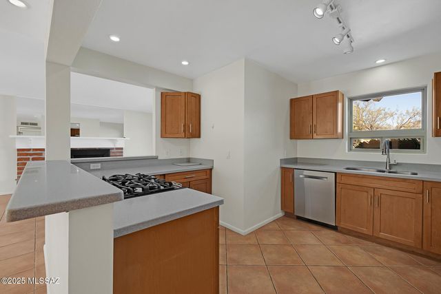 6432 E Brian Kent Street, Tucson, AZ 85710