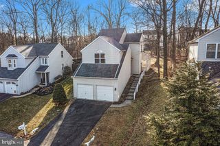 6117 SUMMIT POINTE DR, Harrisburg, PA 17111