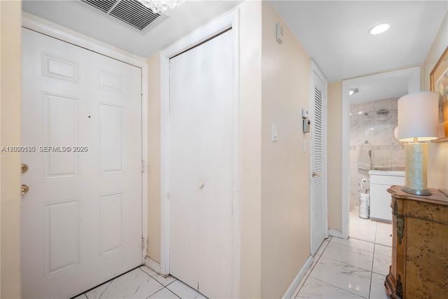 2999 Point East Dr C109, Aventura, FL 33160