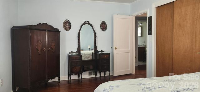214 Governors View Road, Asheville, NC 28805