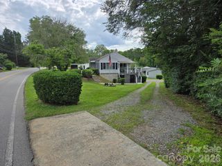 214 Governors View Road, Asheville, NC 28805