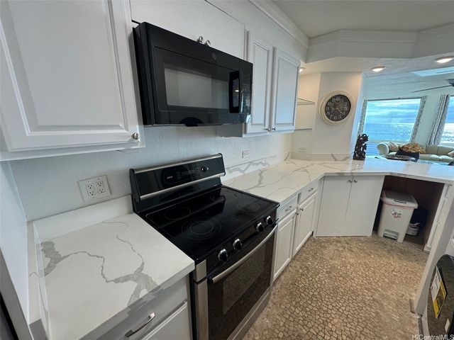 87-561 Farrington Highway 321, Waianae, HI 96792