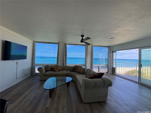 87-561 Farrington Highway 321, Waianae, HI 96792