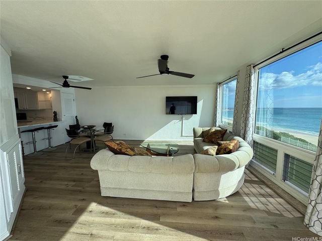 87-561 Farrington Highway 321, Waianae, HI 96792