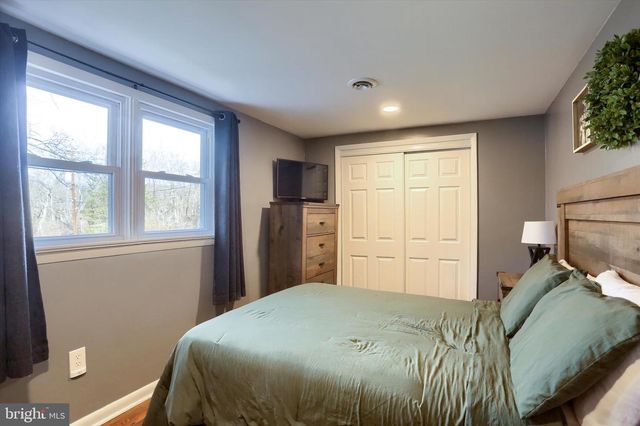 1590 ROUNDTOP RD, Middletown, PA 17057