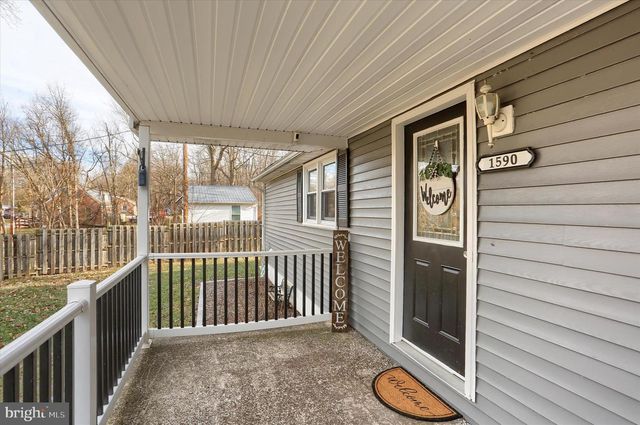 1590 ROUNDTOP RD, Middletown, PA 17057