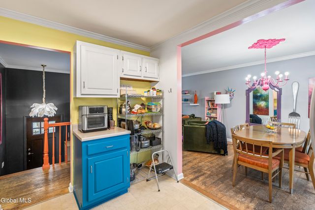 203 Deerfield Court, Voorheesville, NY 12186