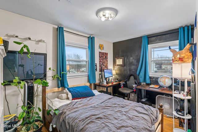 203 Deerfield Court, Voorheesville, NY 12186