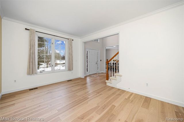 1205 Tulberry Circle, Rochester, MI 48306