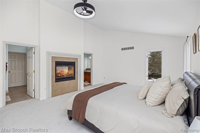 1205 Tulberry Circle, Rochester, MI 48306