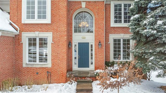 1205 Tulberry Circle, Rochester, MI 48306