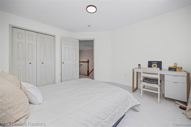 1205 Tulberry Circle, Rochester, MI 48306