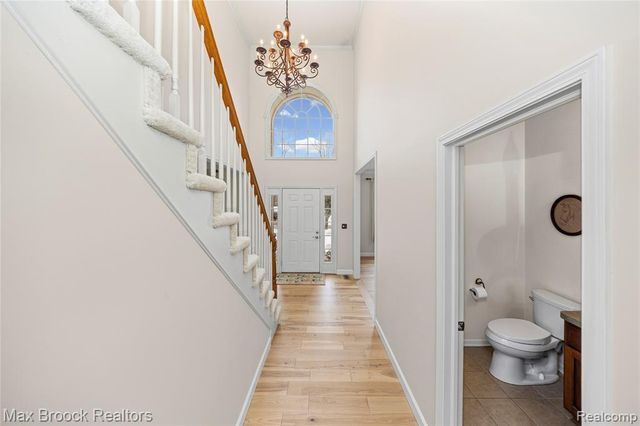 1205 Tulberry Circle, Rochester, MI 48306