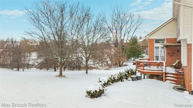 1205 Tulberry Circle, Rochester, MI 48306