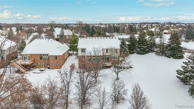 1205 Tulberry Circle, Rochester, MI 48306