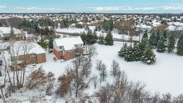 1205 Tulberry Circle, Rochester, MI 48306