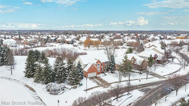 1205 Tulberry Circle, Rochester, MI 48306