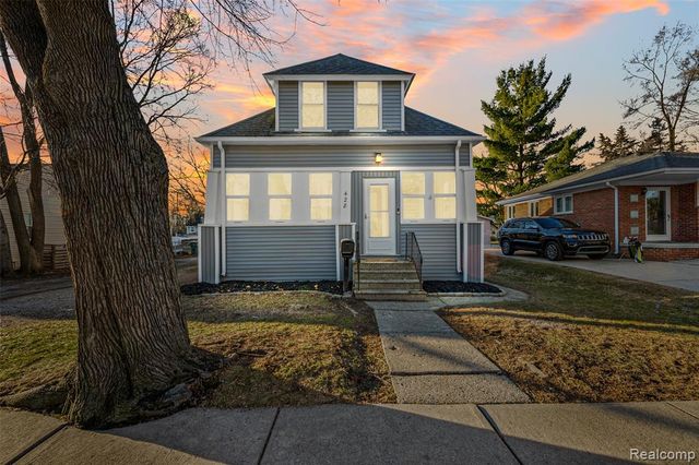 428 Bauman Avenue, Commerce Twp, MI 48017