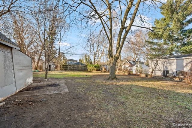 428 Bauman Avenue, Commerce Twp, MI 48017