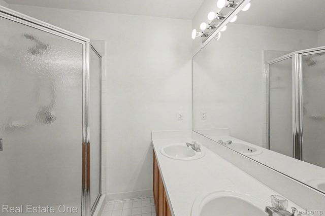 13941 Perry Place Court, Riverview, MI 48193