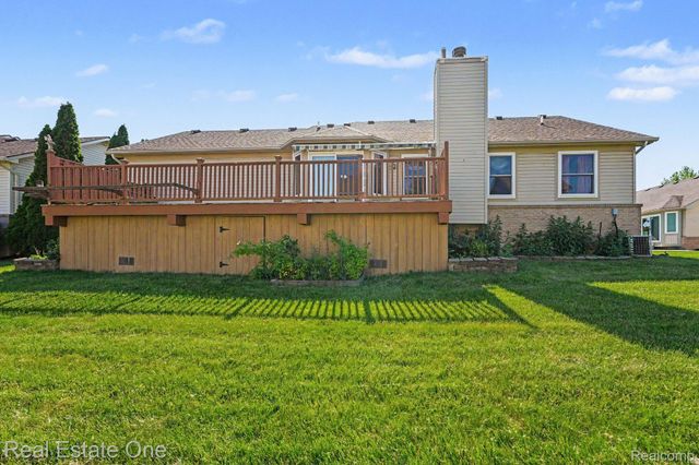 13941 Perry Place Court, Riverview, MI 48193