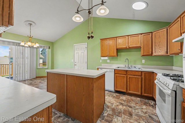 13941 Perry Place Court, Riverview, MI 48193