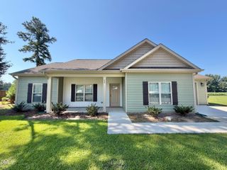 404 S Eastwood Drive, Benson, NC 27504