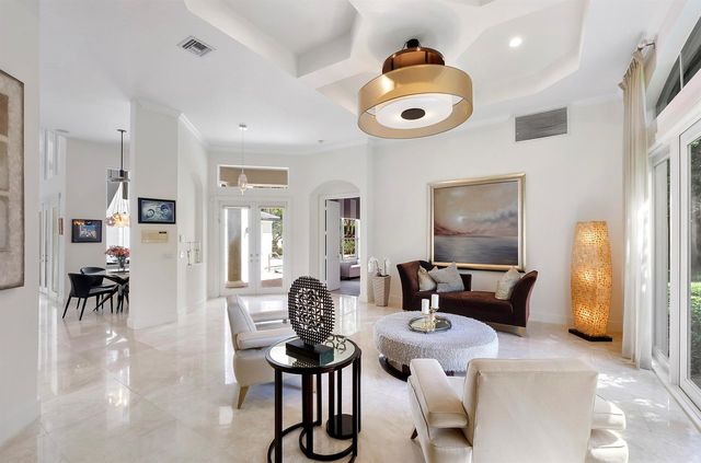 6015 Pinewood Avenue, Parkland, FL 33067