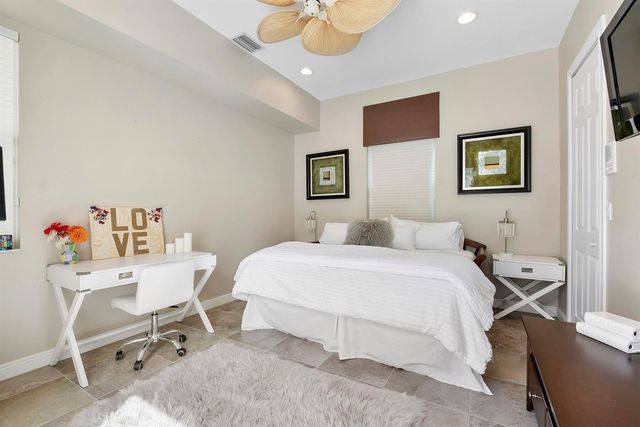 6015 Pinewood Avenue, Parkland, FL 33067