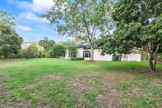 6015 Pinewood Avenue, Parkland, FL 33067