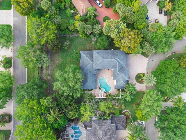 6015 Pinewood Avenue, Parkland, FL 33067
