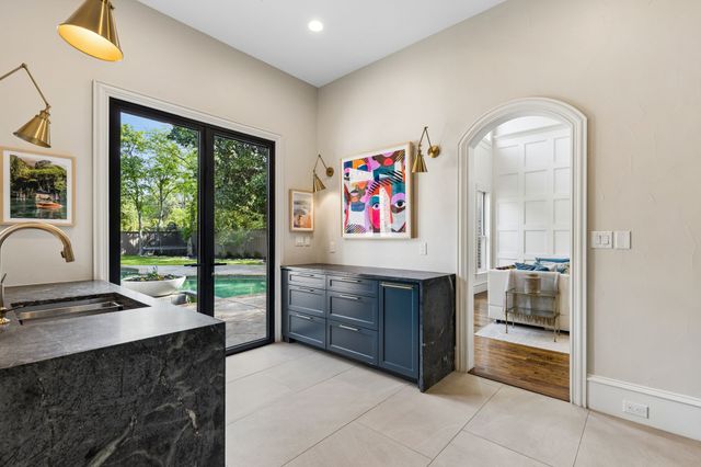 5707 Watson Circle, Dallas, TX 75225